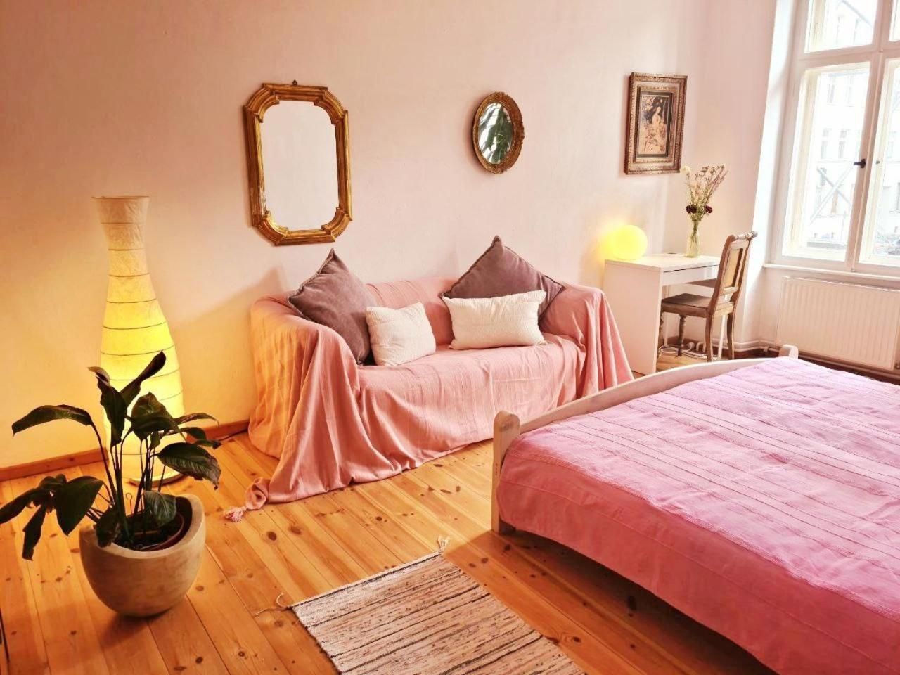 Deluxe Room (1 adult + 1 child)