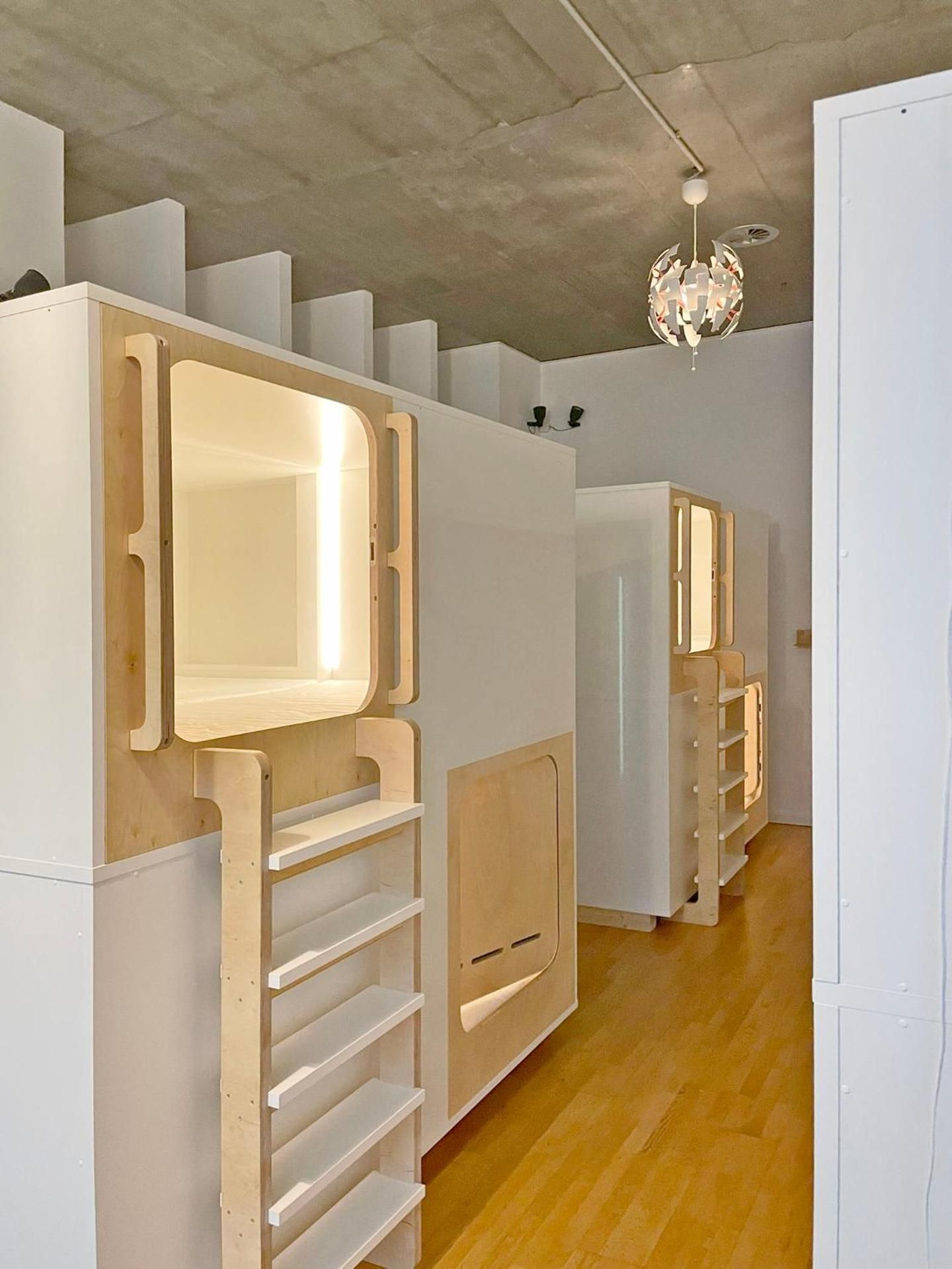 Single Capsule with Shared Bathroom