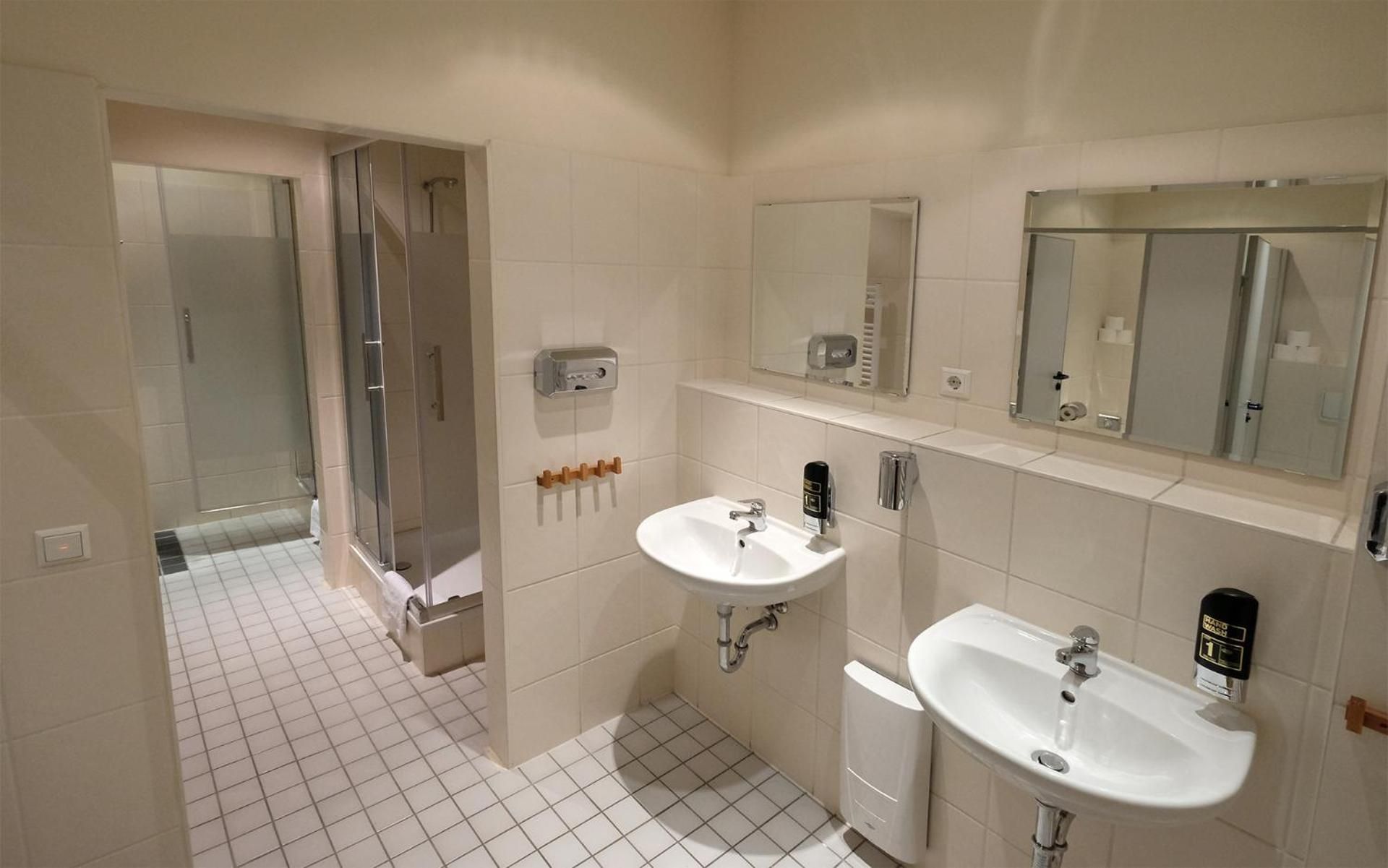 Single Bed in 5-Bed Mixed Dormitory Room