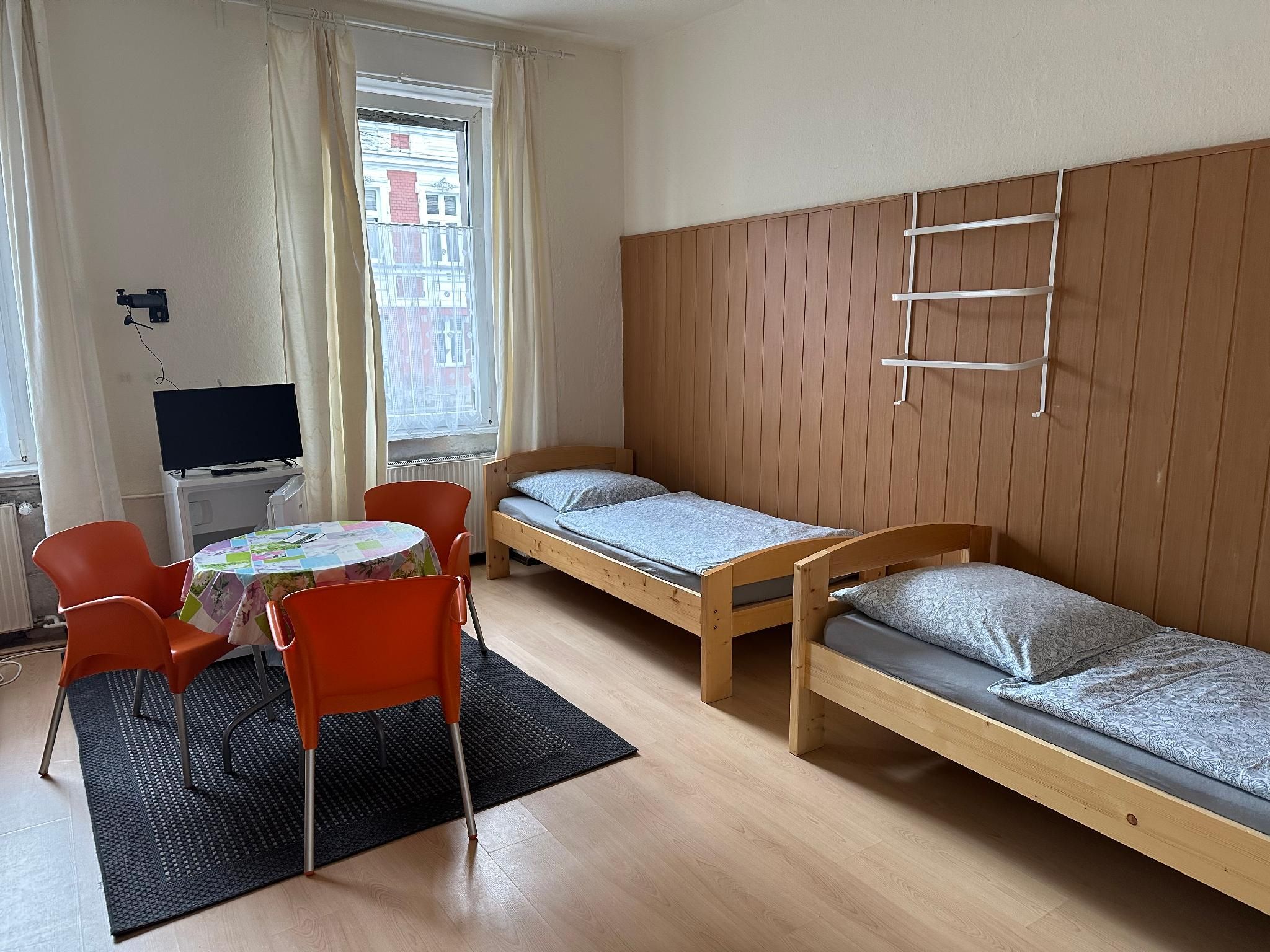 Bigus Triple Family Room without Air Conditioning 2