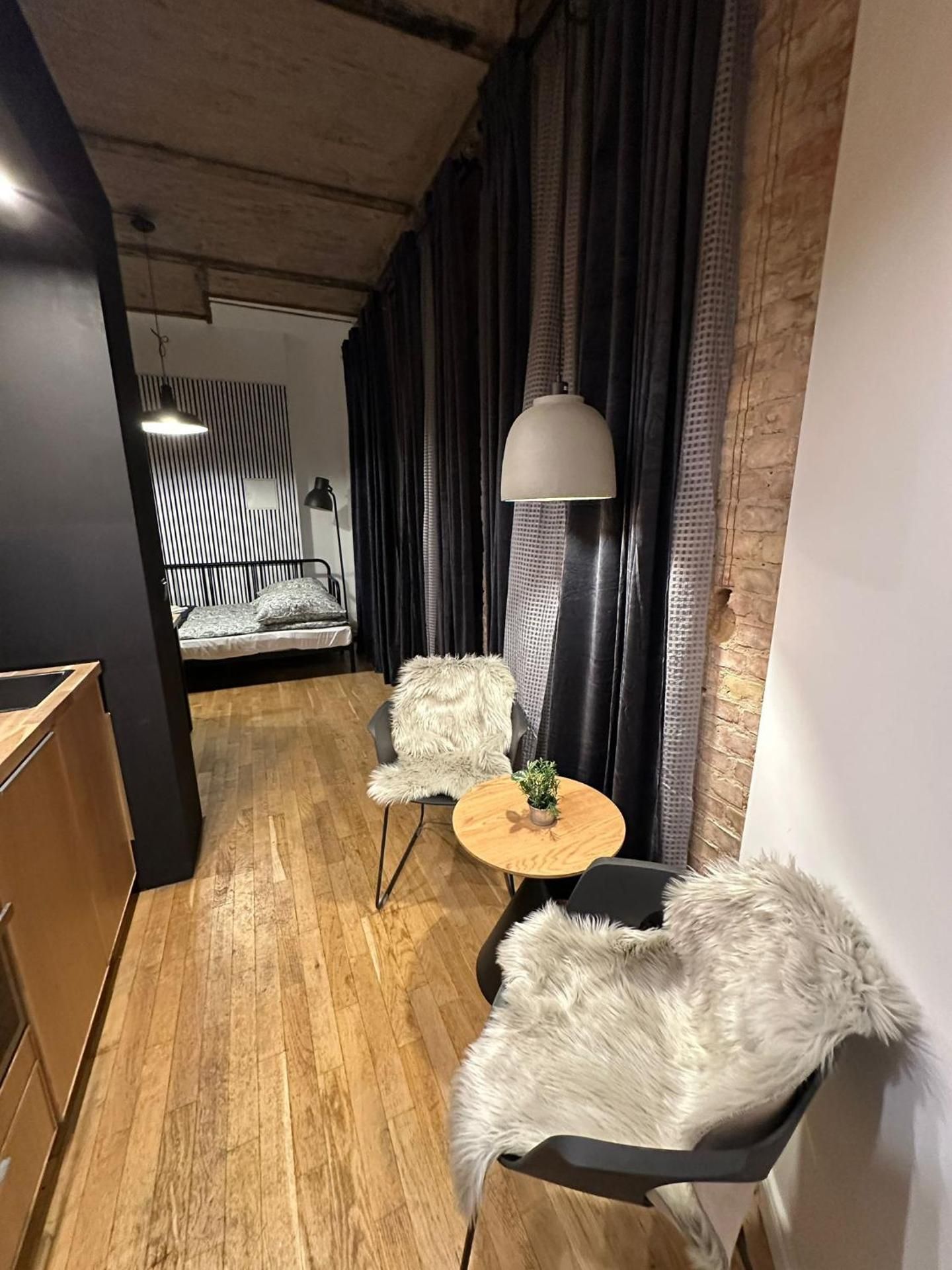 One-bedroom Loft Apartment 