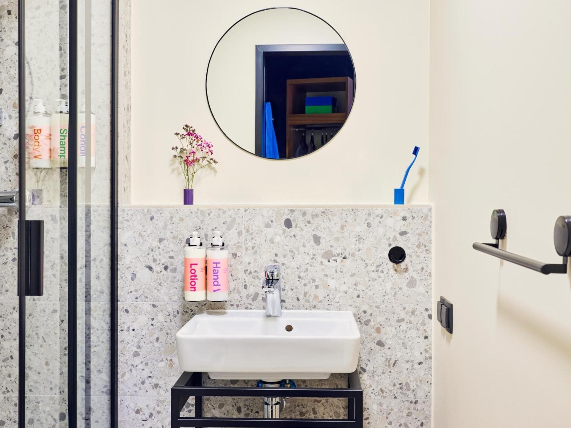 Medium Studio with Kitchenette