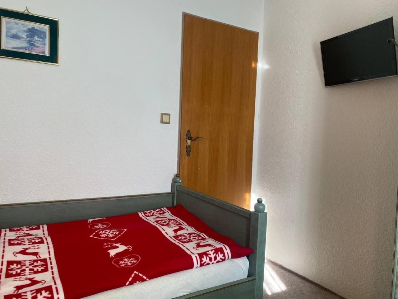 Economy Single Room