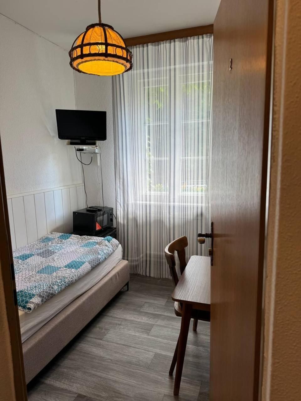 Small Single Room