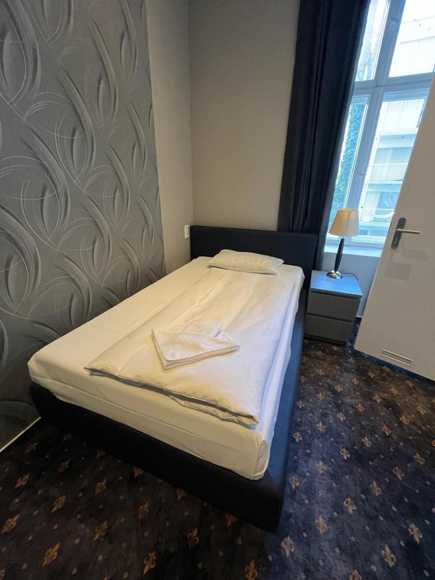 Hotel-Pension Gasteiner Hof Deluxe Single Room 2