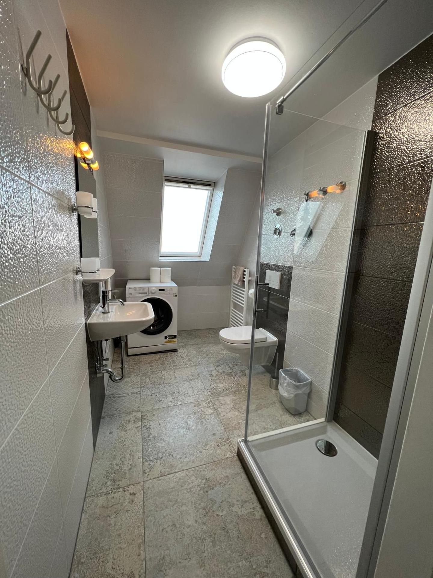 Three-Bedroom Apartment with Roof Terrace