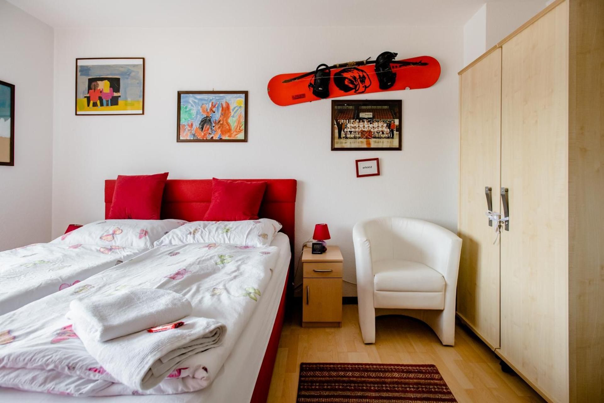 Queen Room with Garden View
