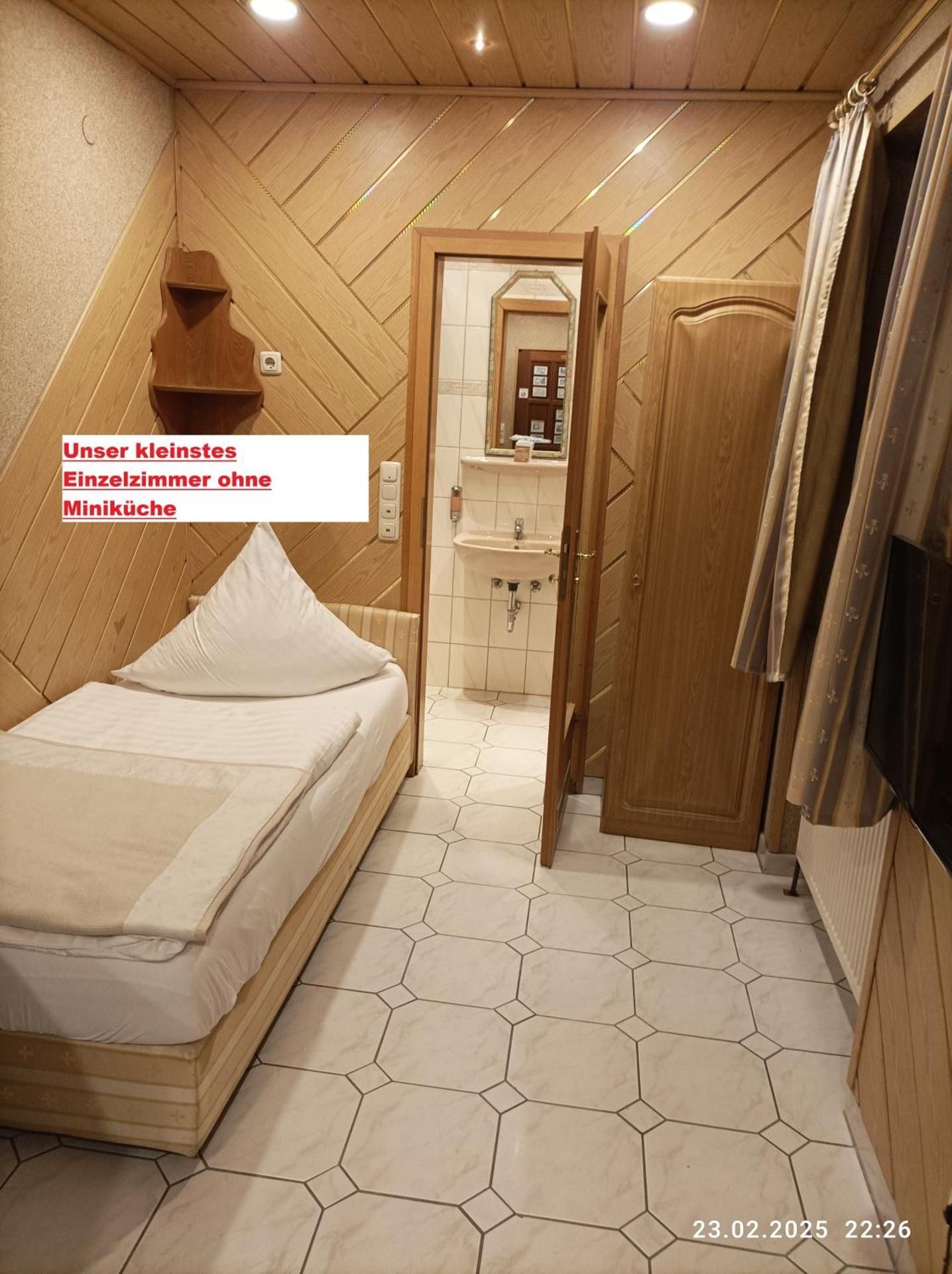 Small Single Room