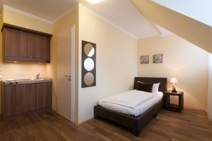 Studio (1 Adult)