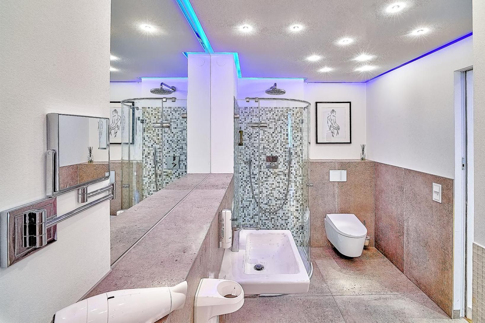 Superior Serviced Apartment with 3 Rooms and big Double Bed