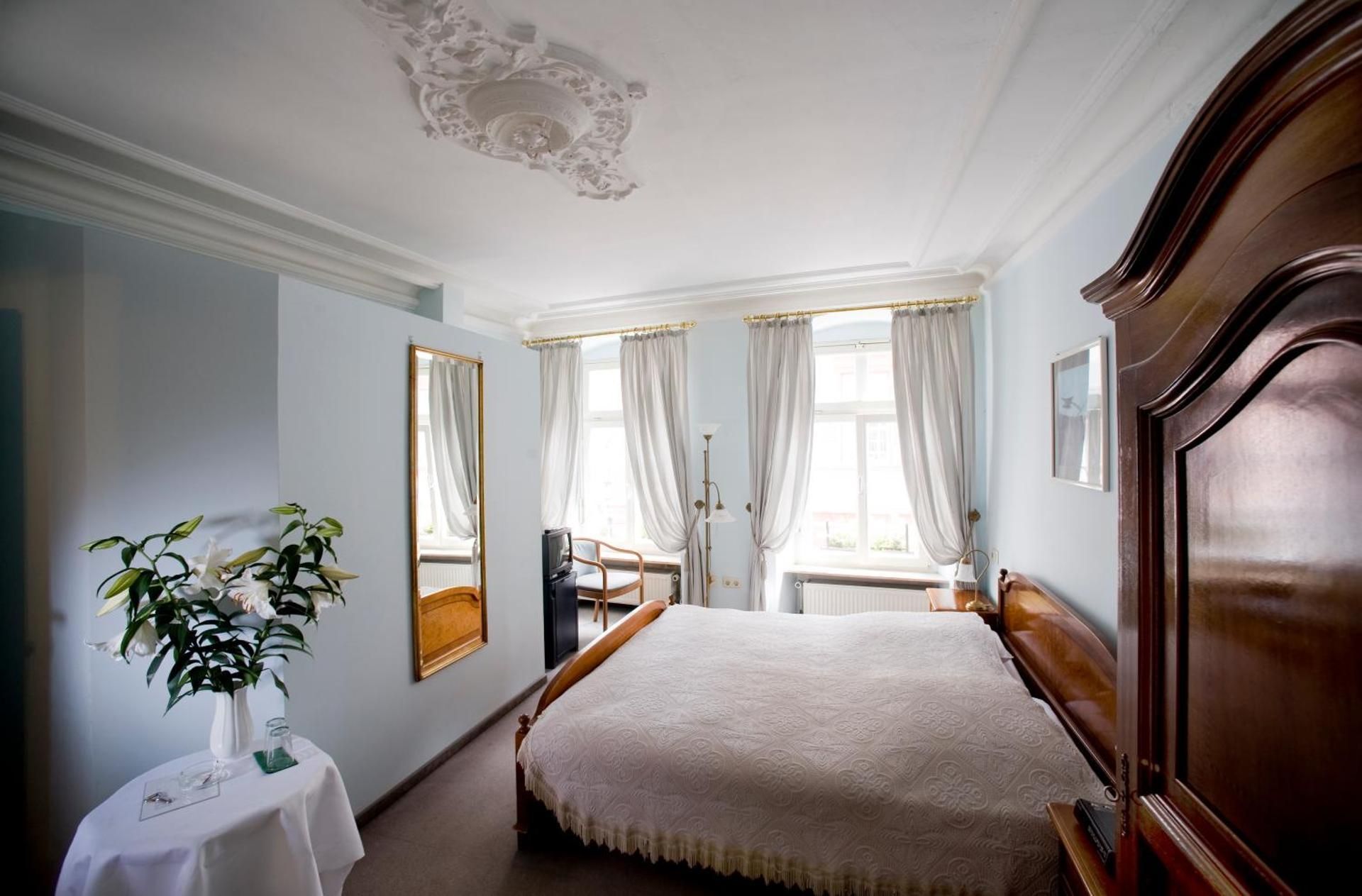 Classic Double Room