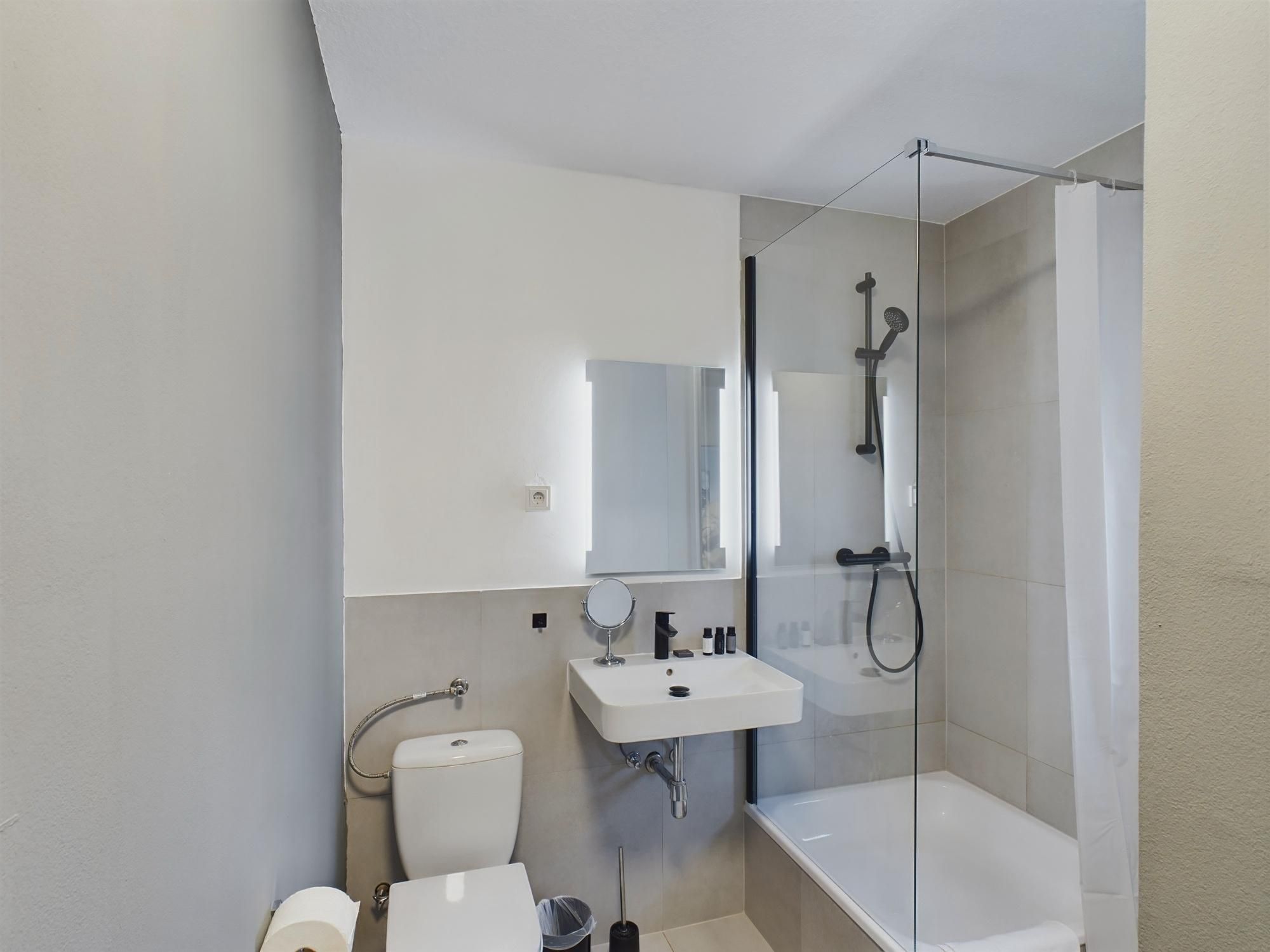 Apartment 2 - 1 Bedroom and Sofa Bed