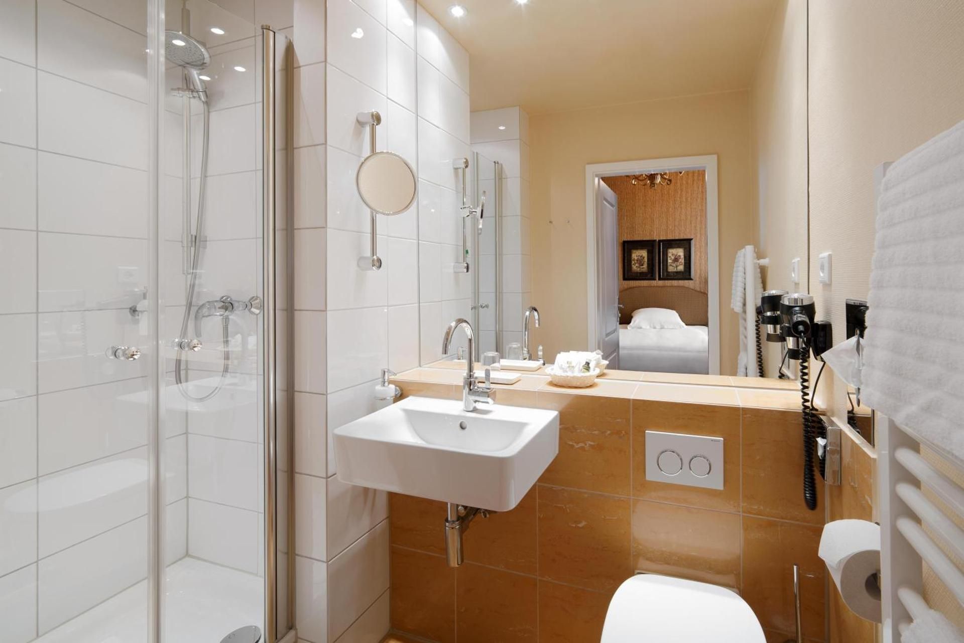 Standard Single Room