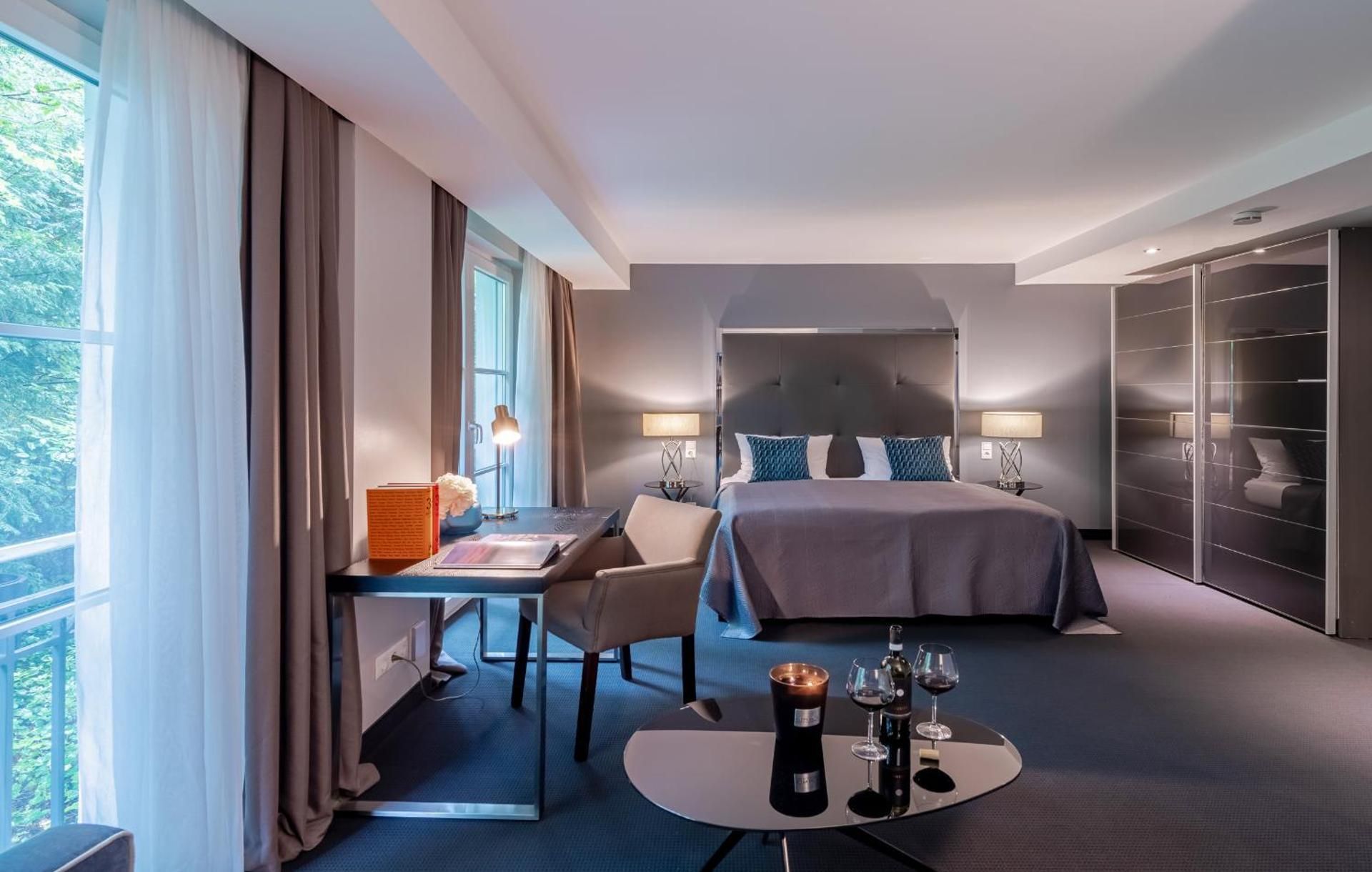 Deluxe Double or Twin Room