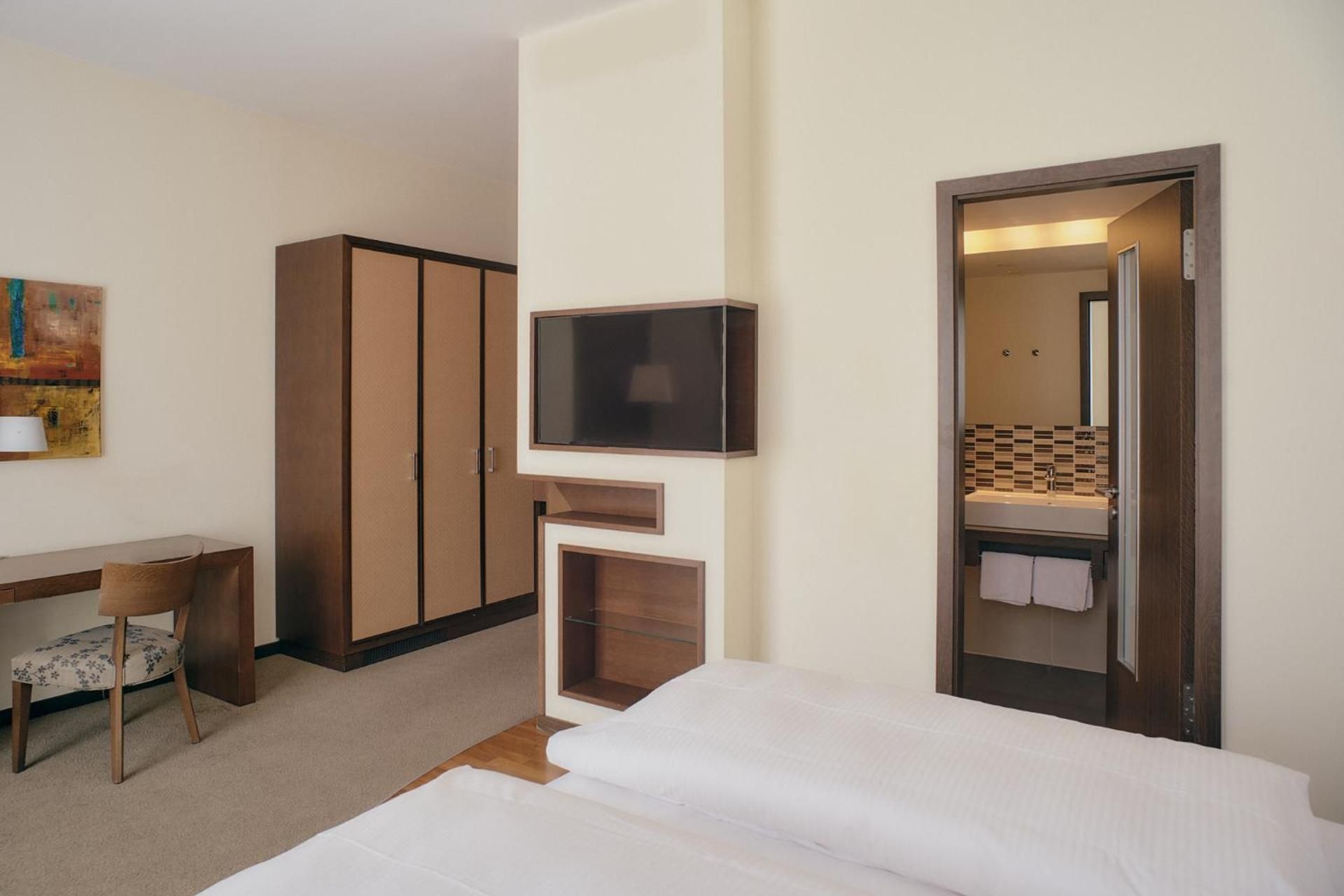 Business Room