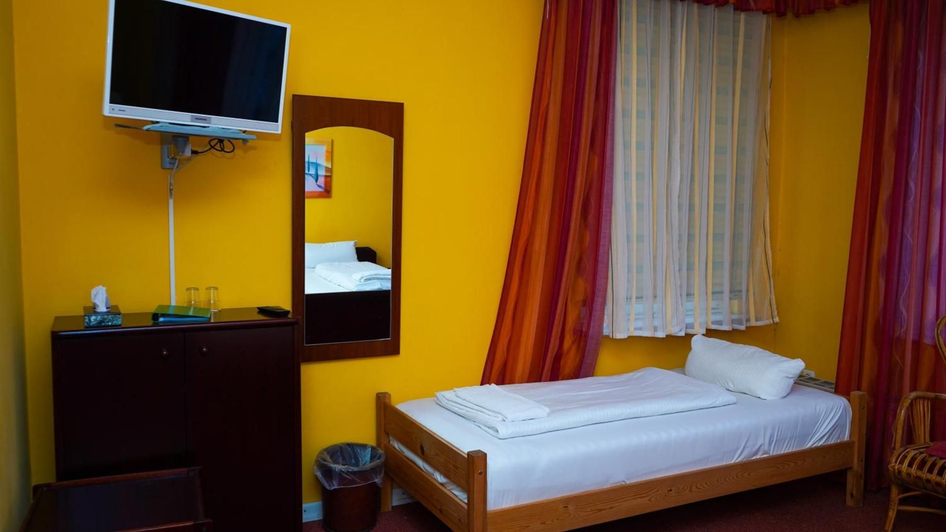 Standard Single Room