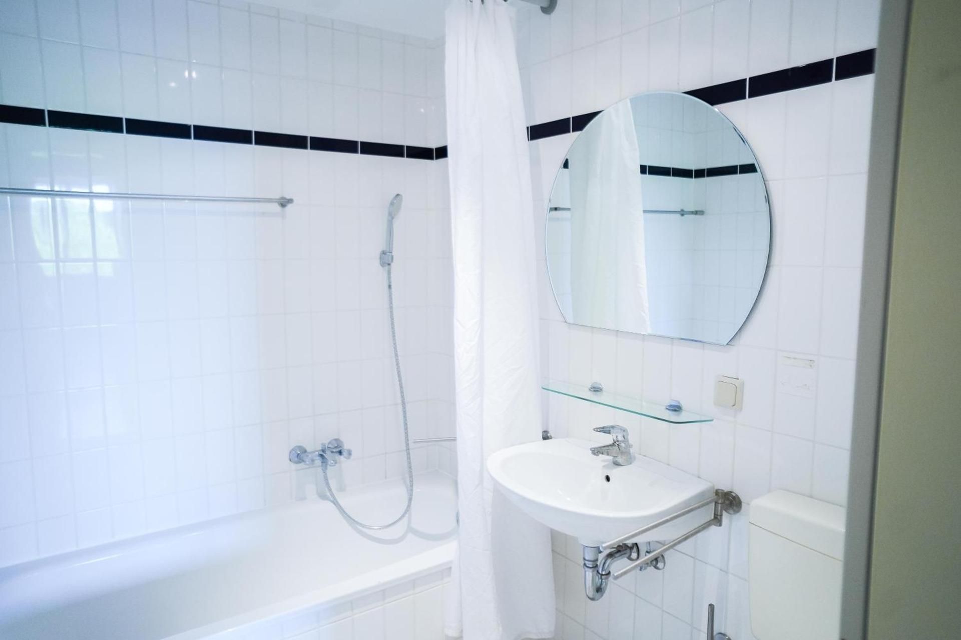 Economy Quadruple Room with Shared Bathroom