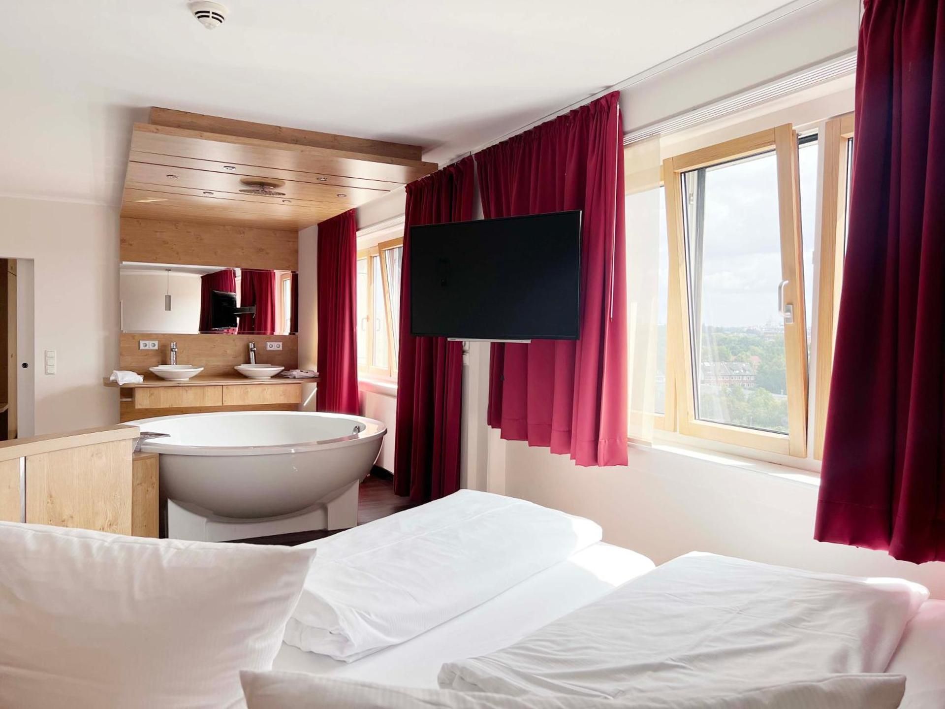 King Suite with Spa Bath