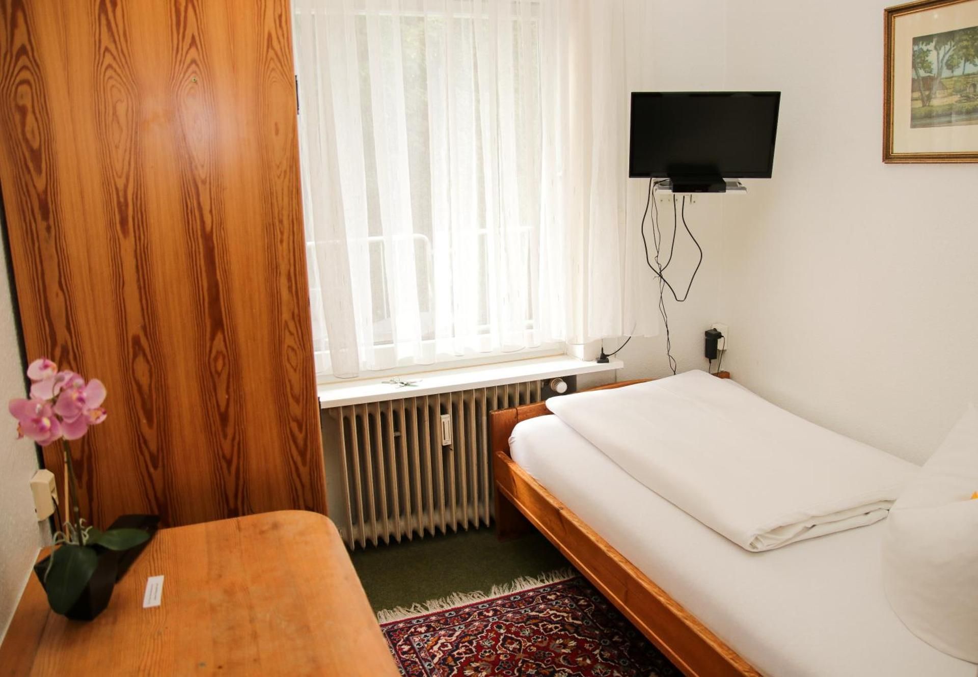 Single Room With Private Bathroom