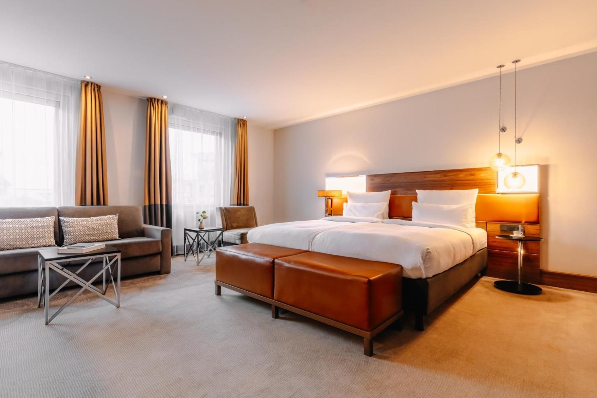 Deluxe Family Room