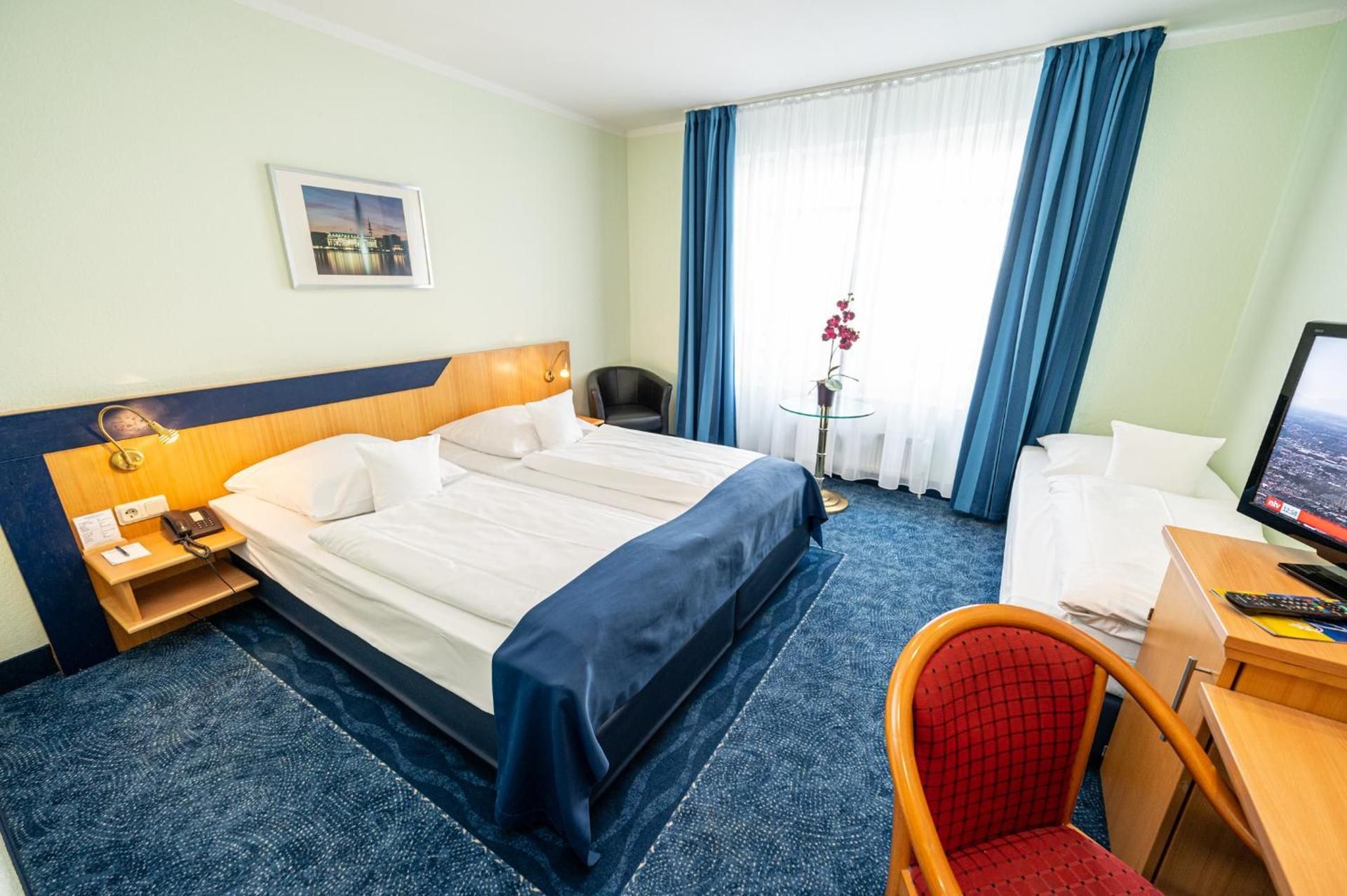 Triple Room