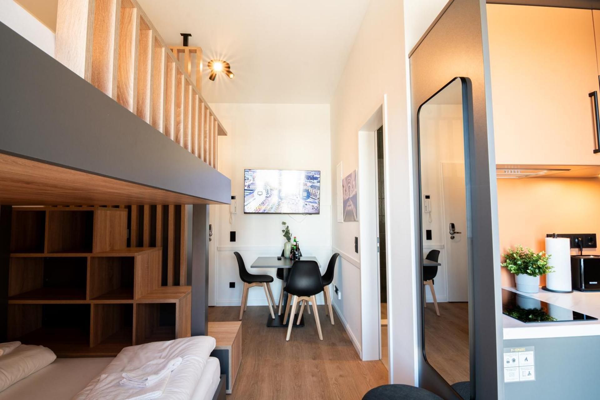 Standard Studio
