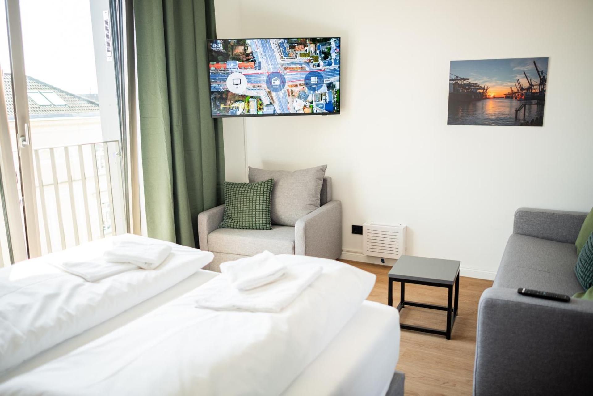 One-Bedroom Apartment with Terrace