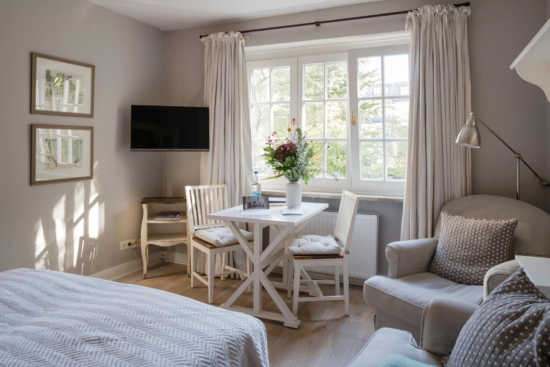 Apartment (2 Adults)