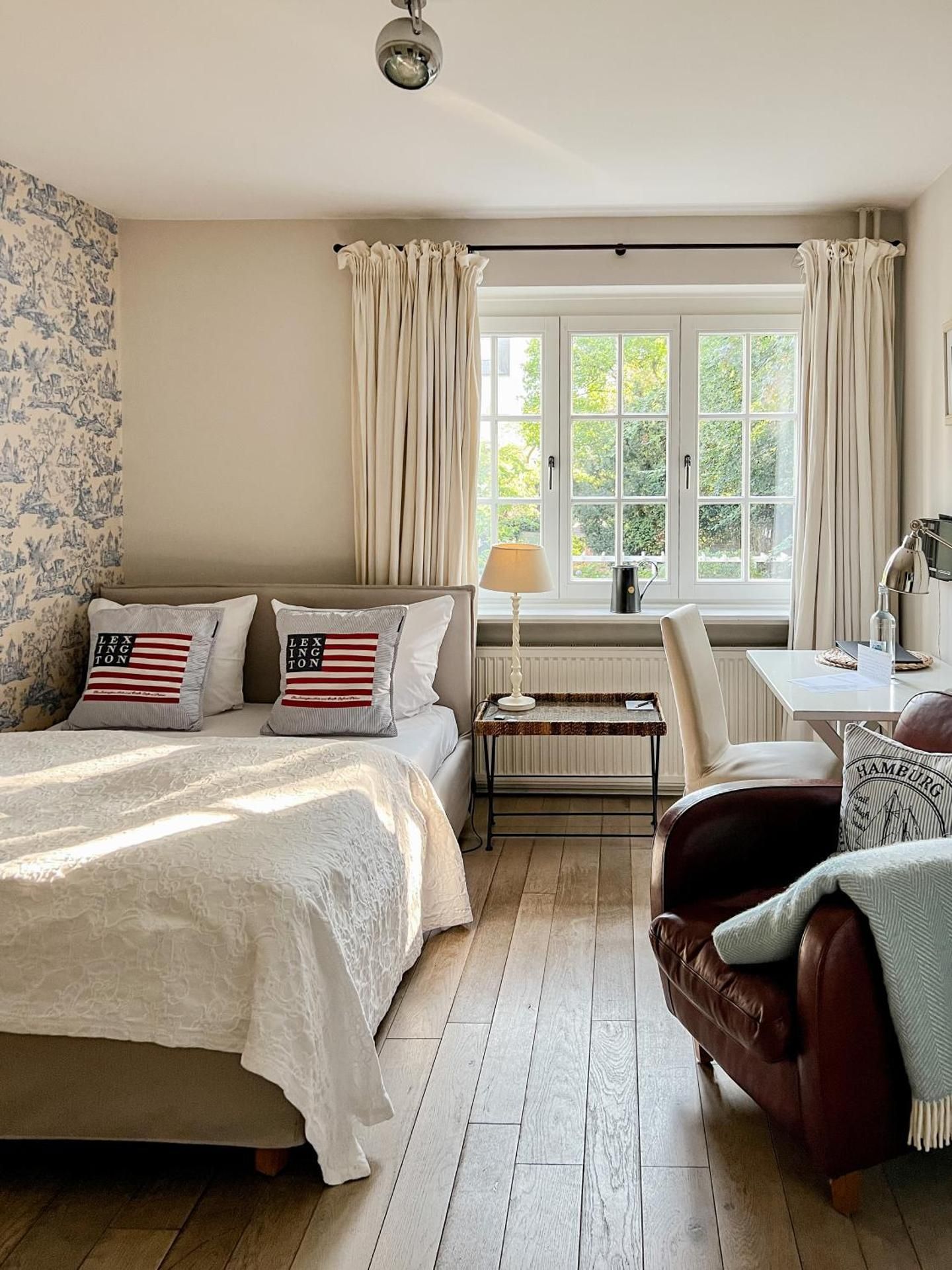 Queen Room