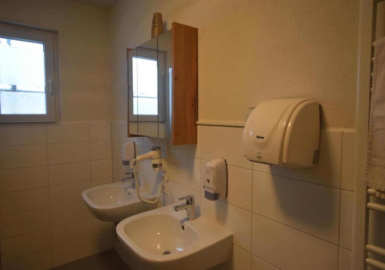 Single Room with Shared Bathroom