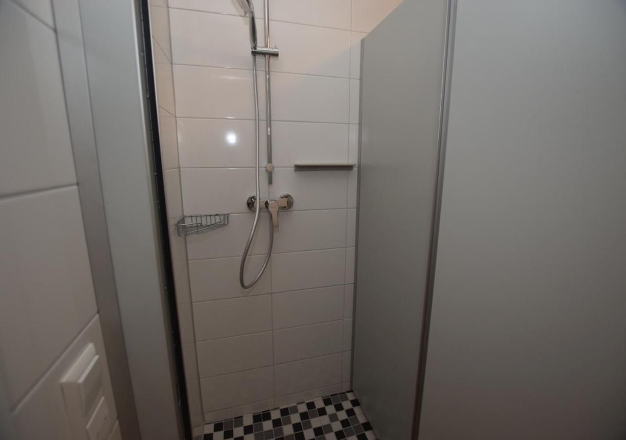 Single Room with Shared Bathroom