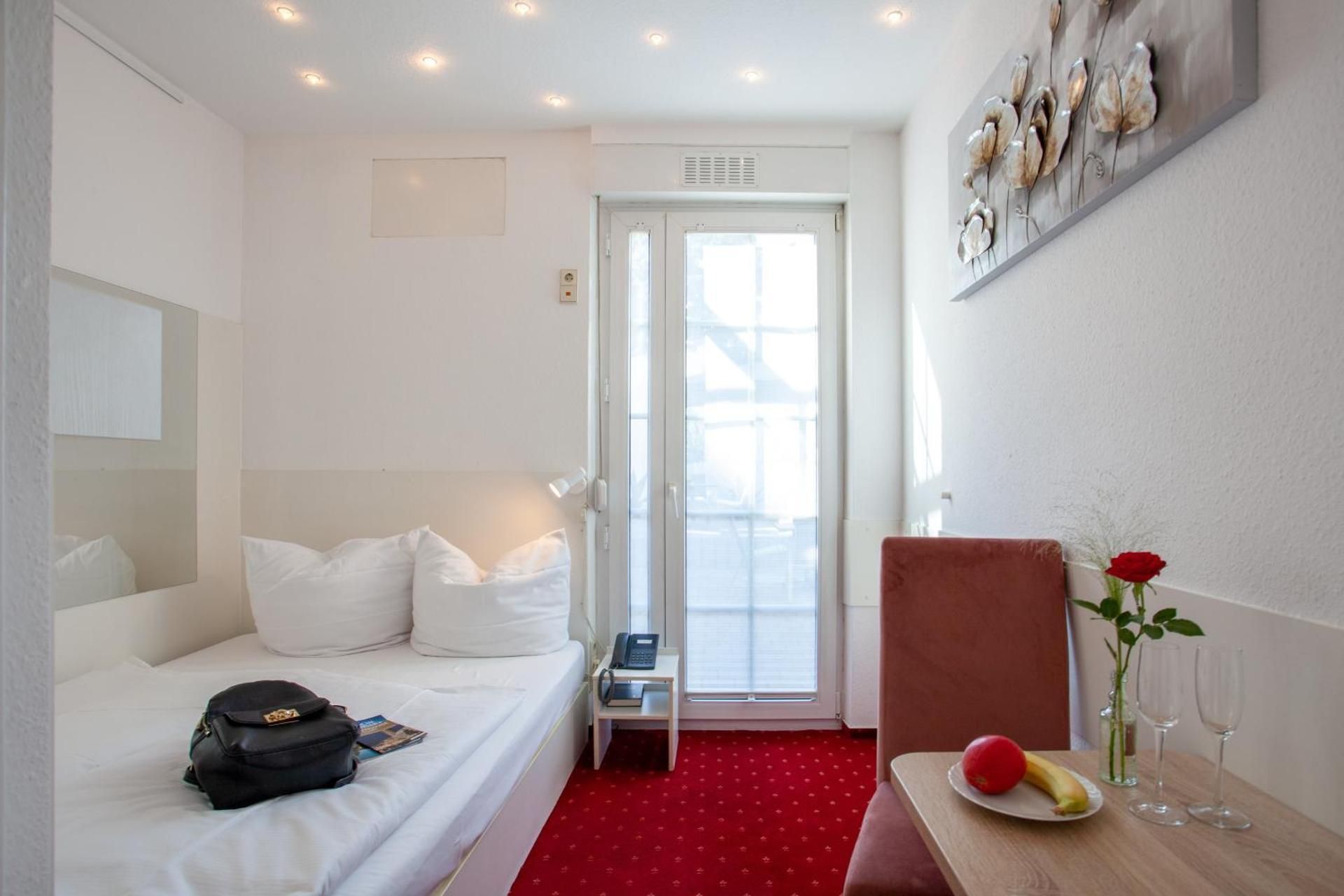 Micro Double Room