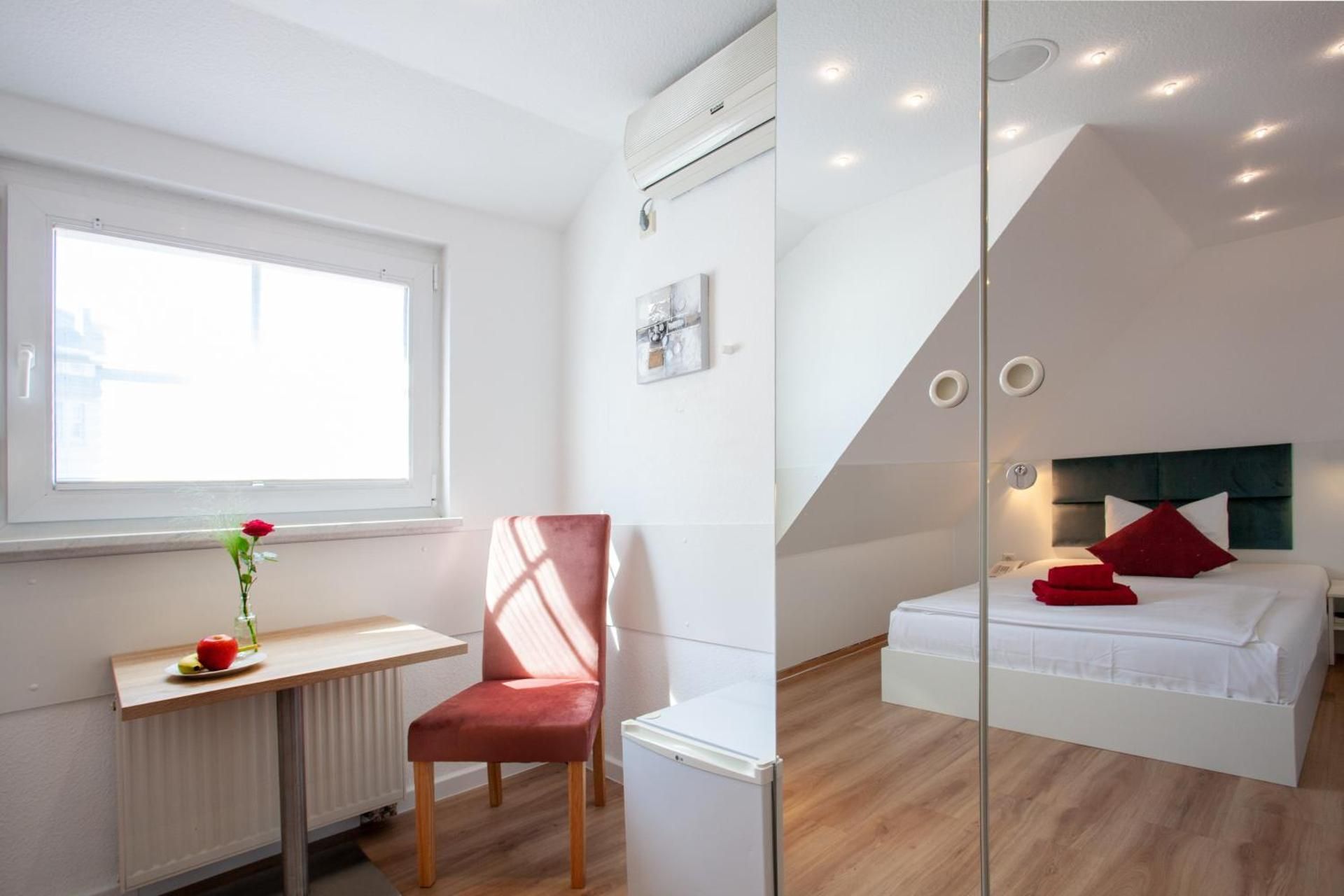 Standard Double Room with Bathtub