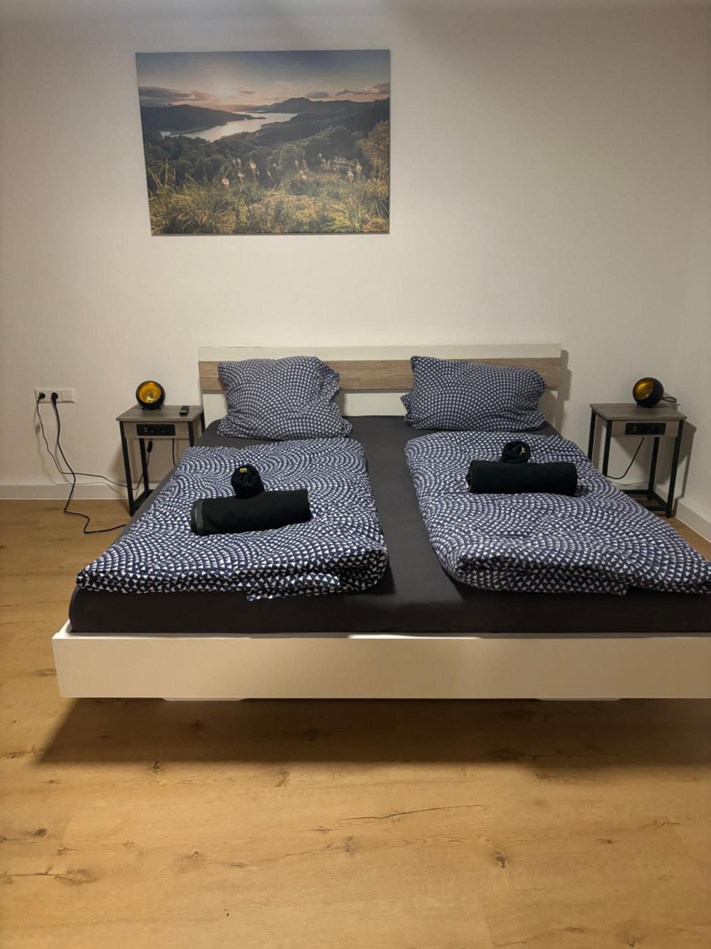 Four-Bedroom Apartment with Balcony 