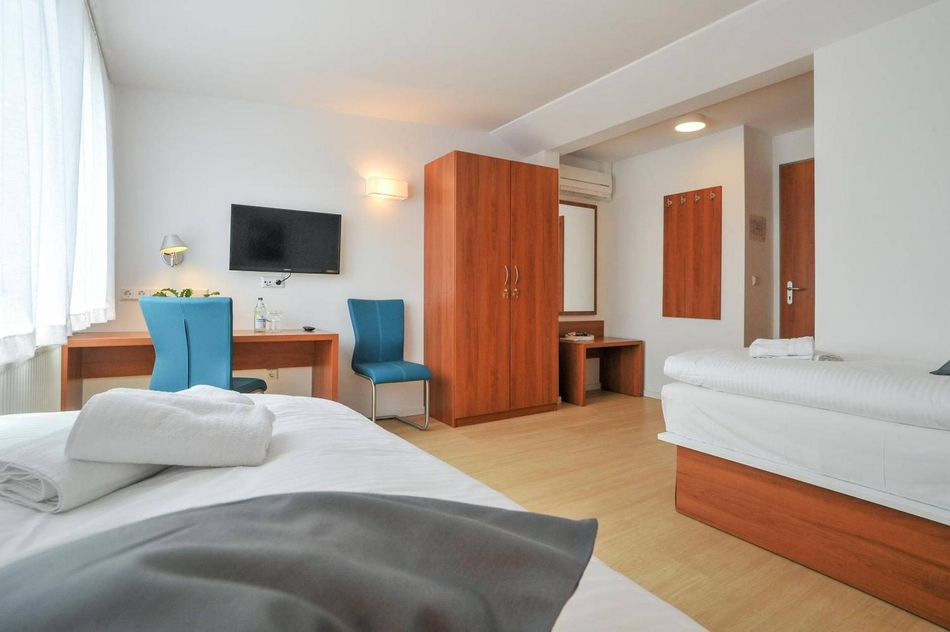 Single Room With Private Bathroom