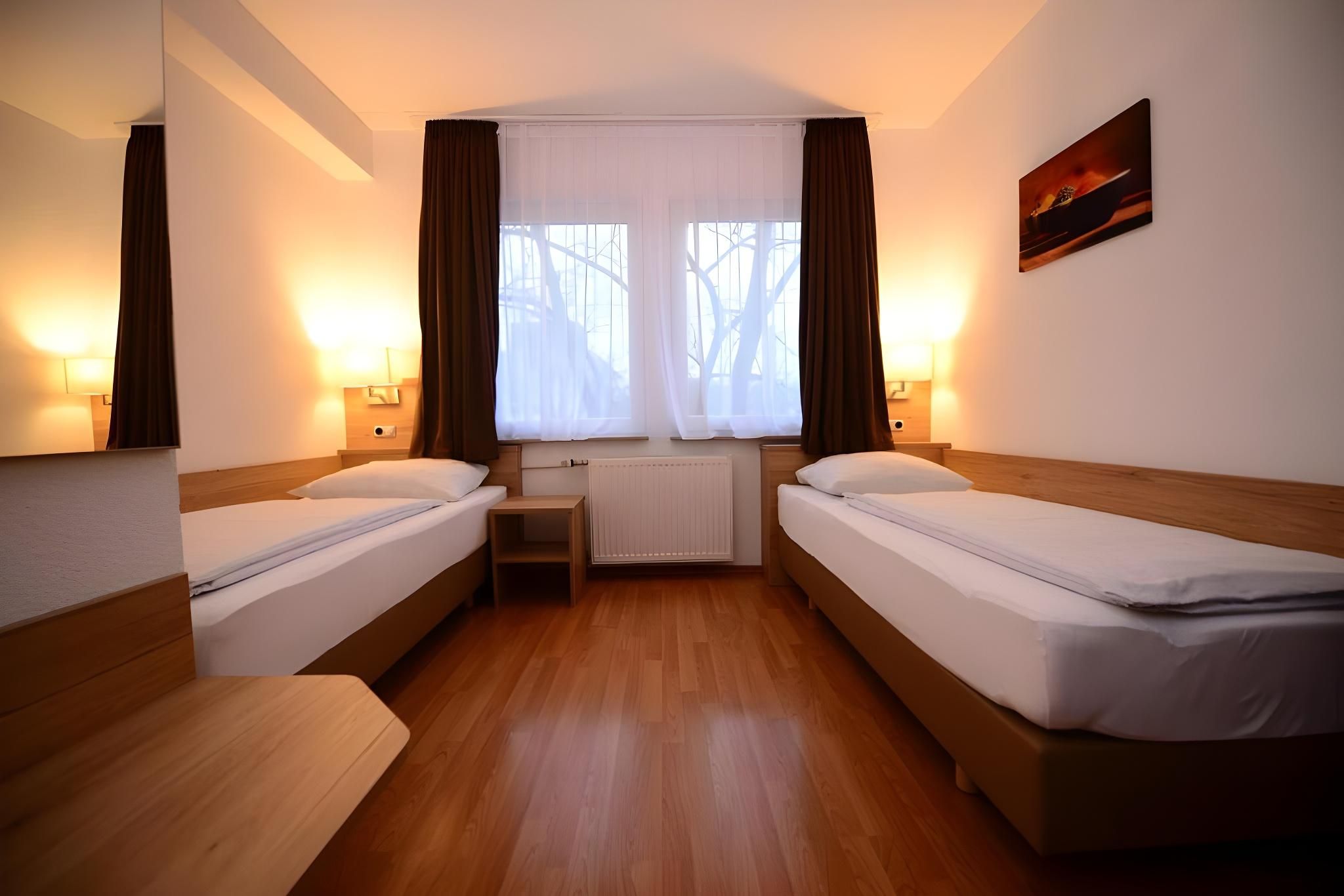 Double Room - Breakfast Included