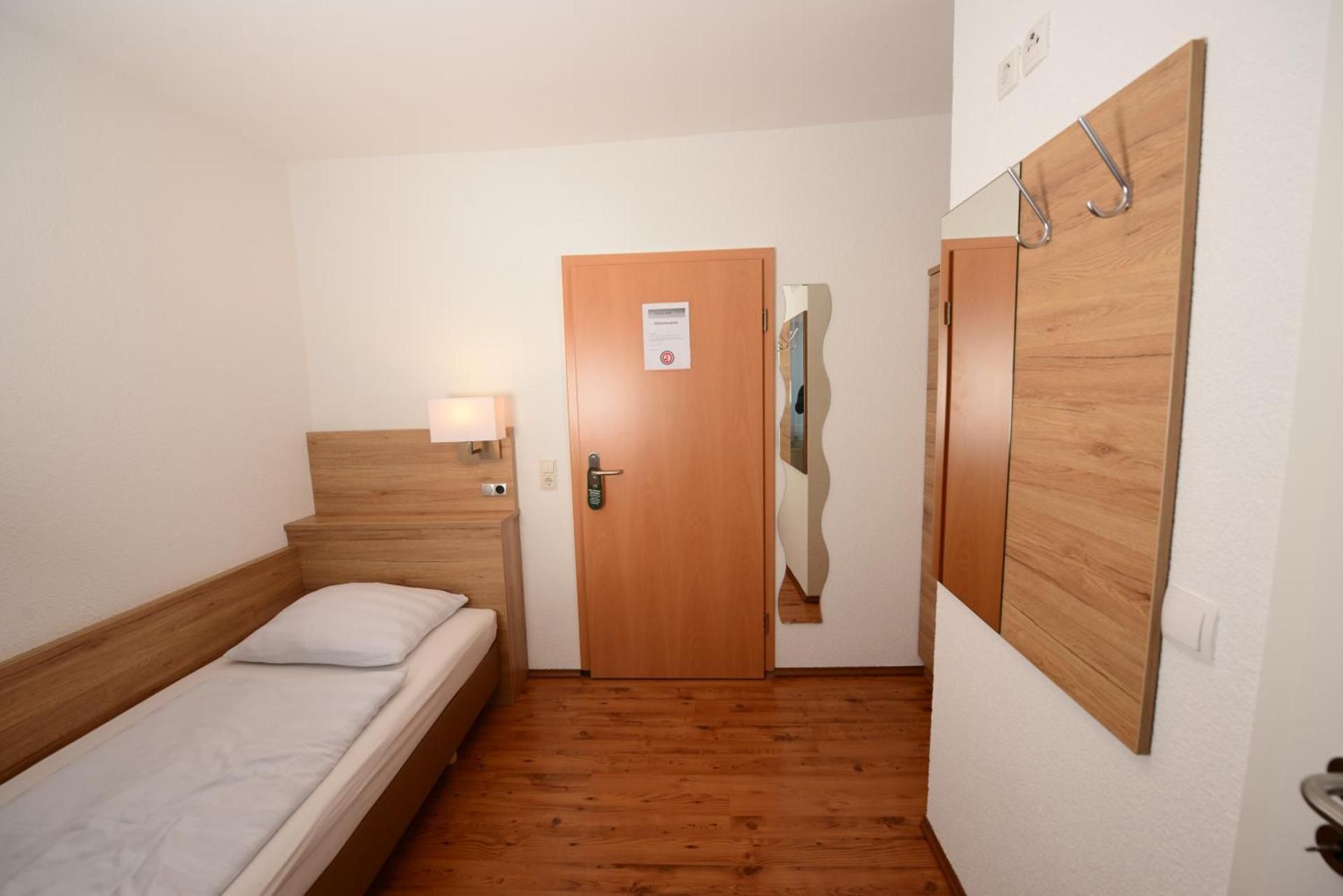 Hotel Linde Stuttgart Single Room