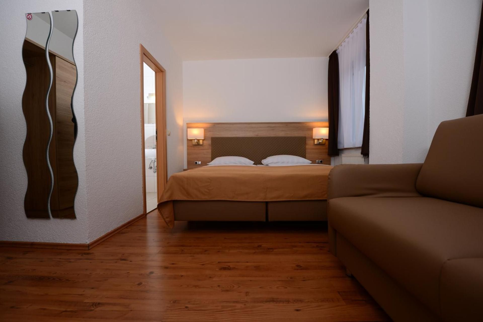 Hotel Linde Stuttgart Double Room 2