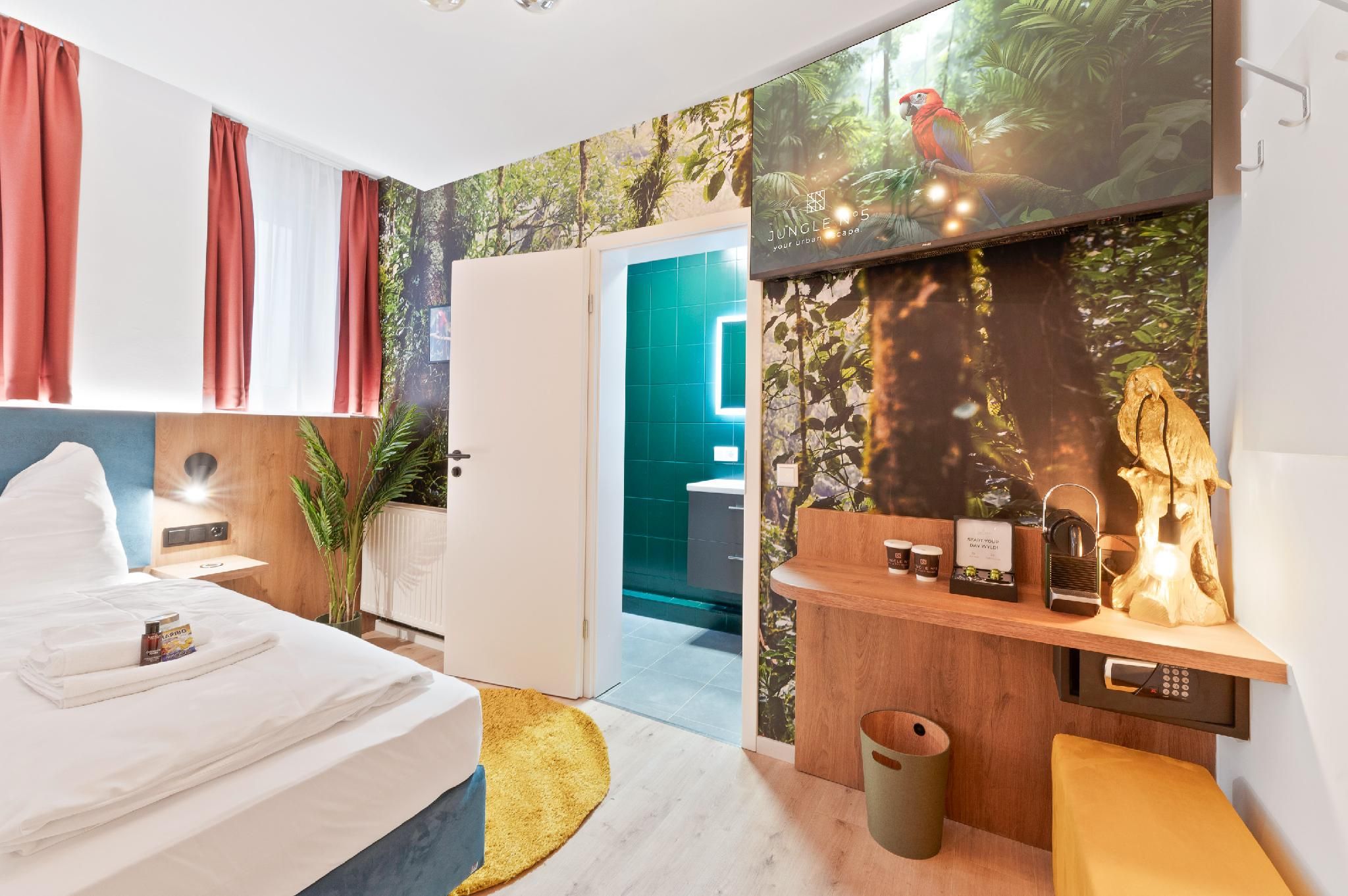 JUNGLE No5 Boutique Hotel - Stuttgart City-Center Double Room 3