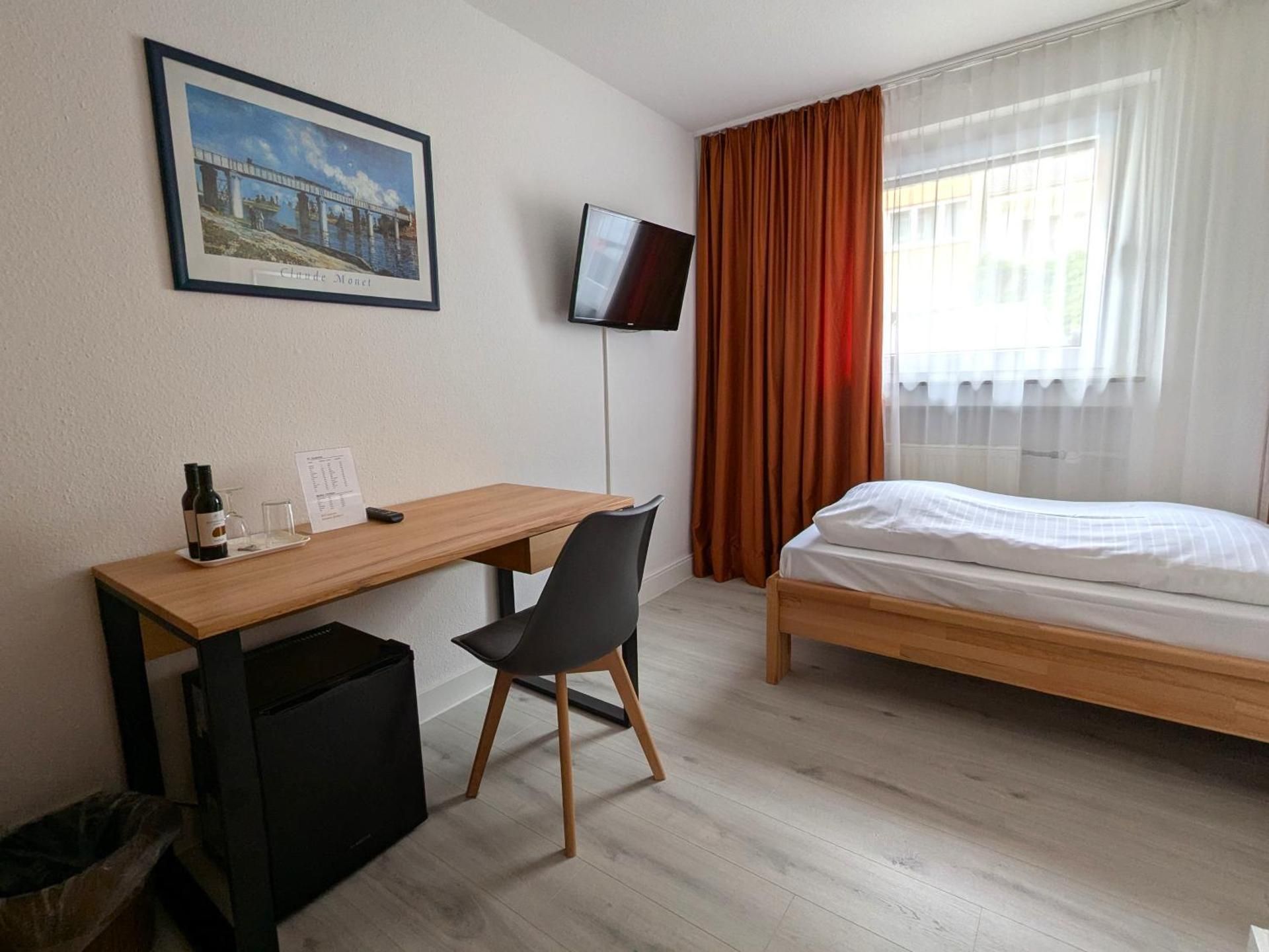 Economy Single Room