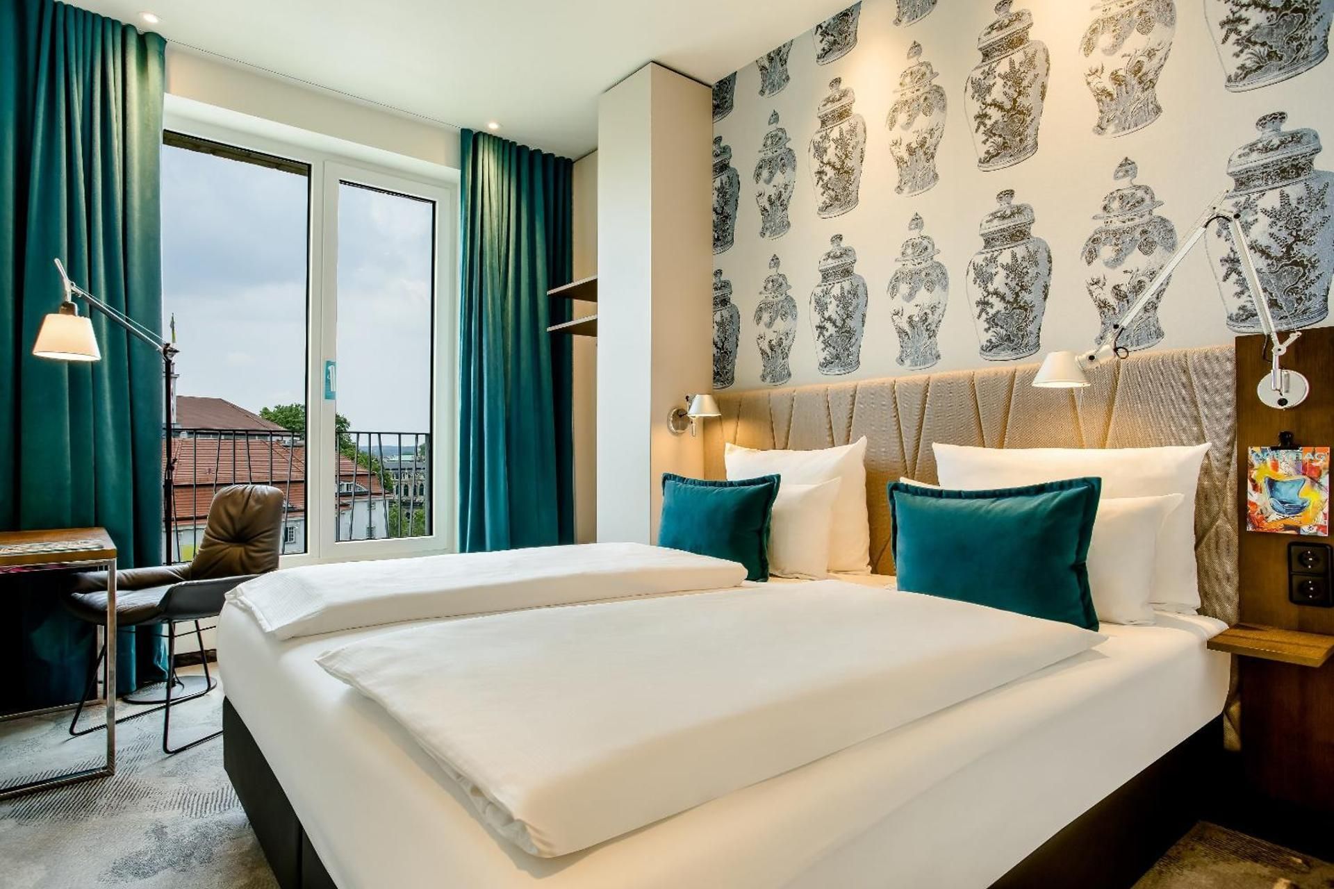Room with Queen Size Bed