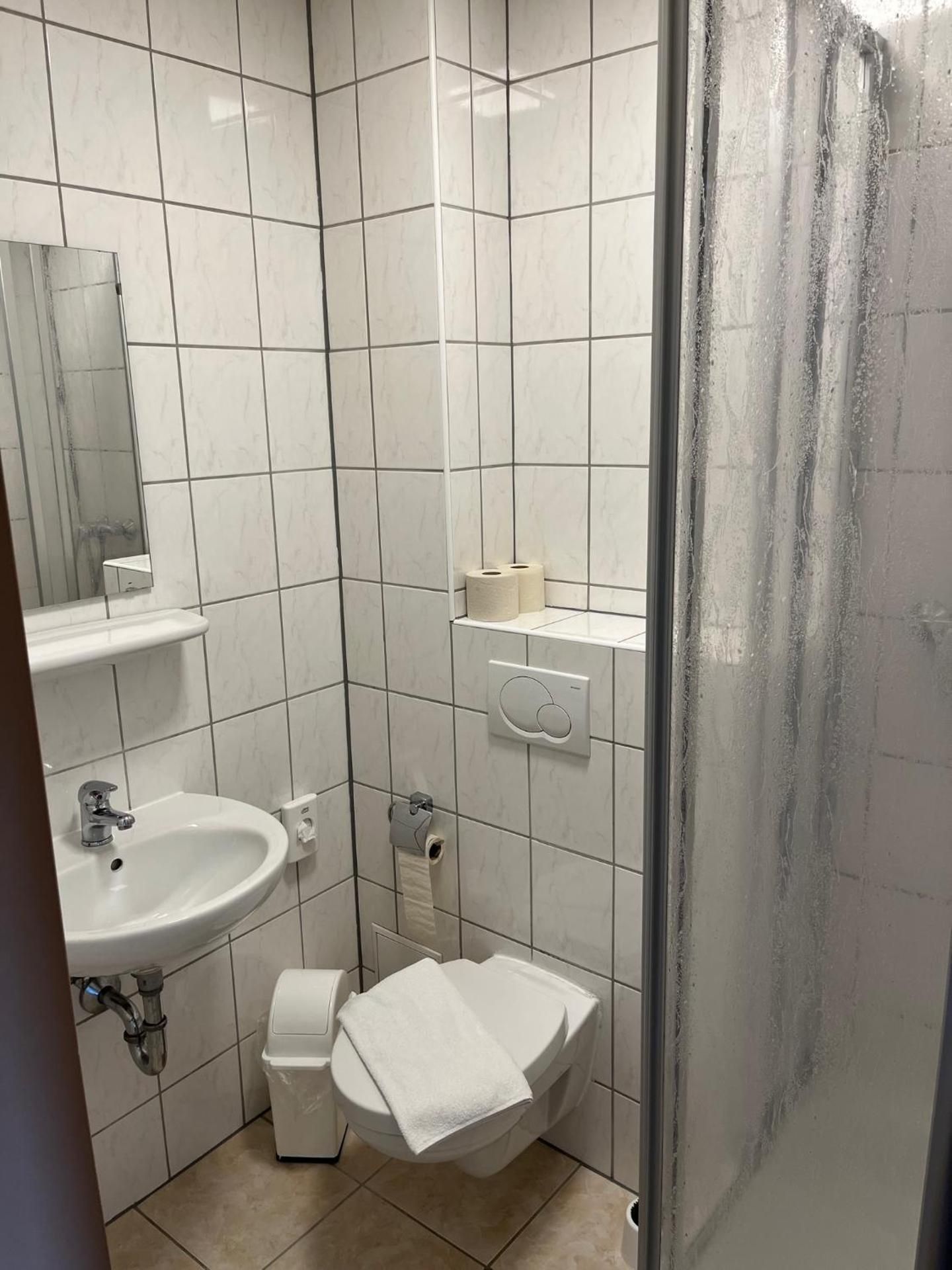 Single Room With Private Bathroom