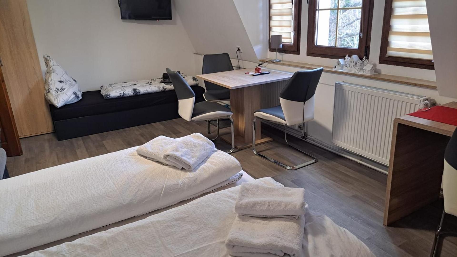 Comfort Triple Room