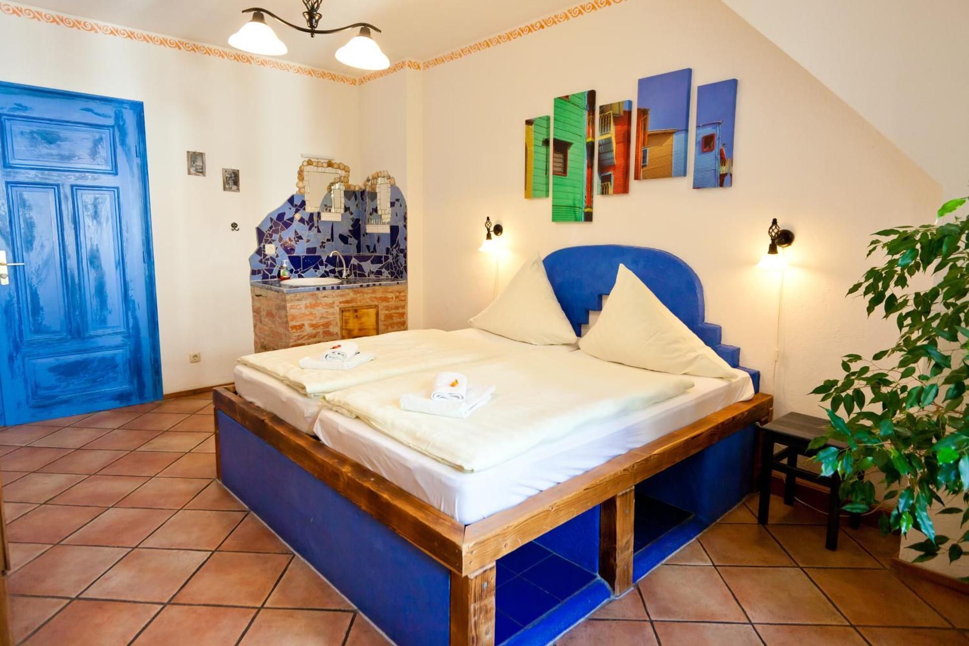 Double Room with Shared Bathroom
