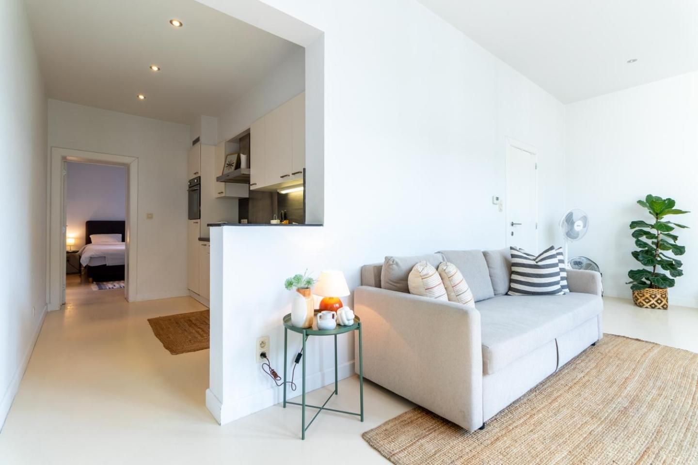 One-Bedroom Apartment with City View