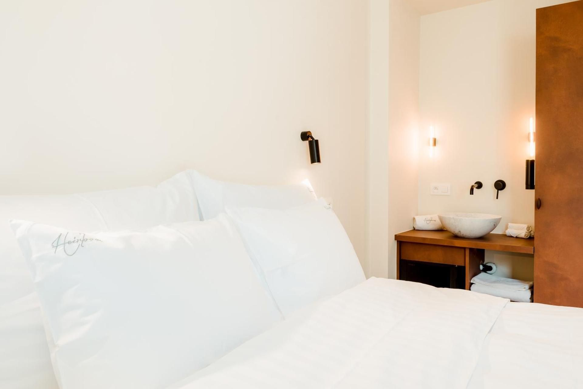 Tiny room with queen bed