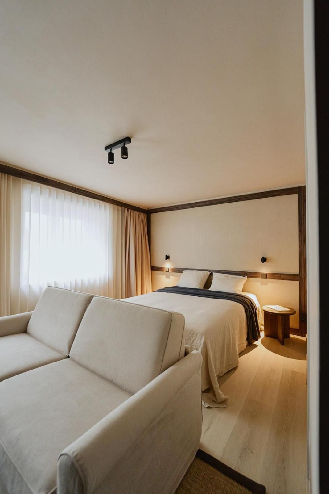 Suite with Sofa Bed