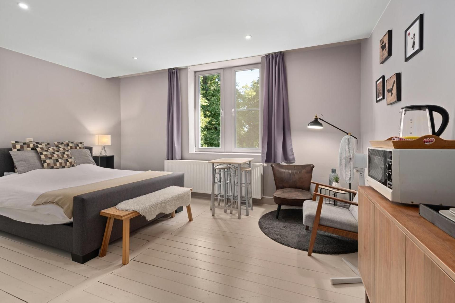 Large Double Room