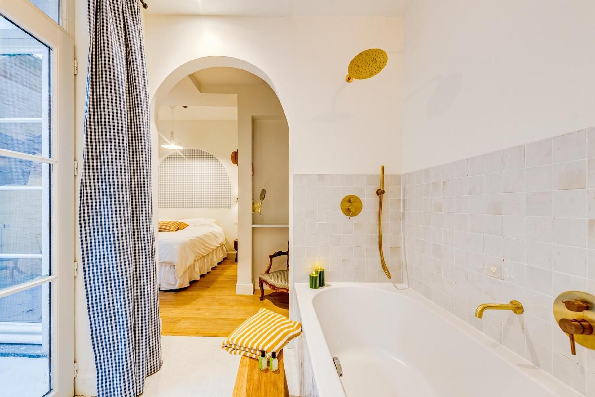 Deluxe Double Room with Bath