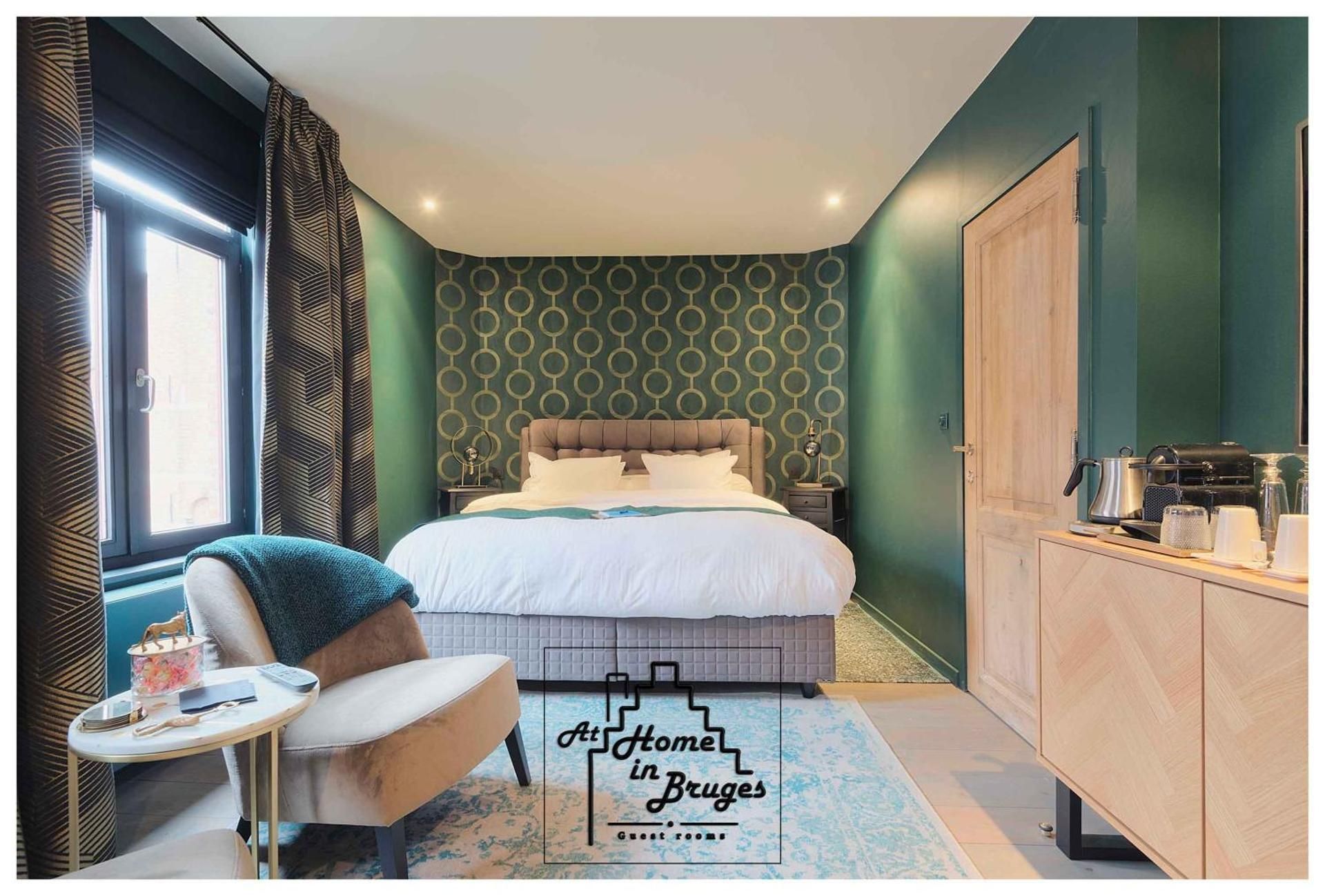 Deluxe King Suite
